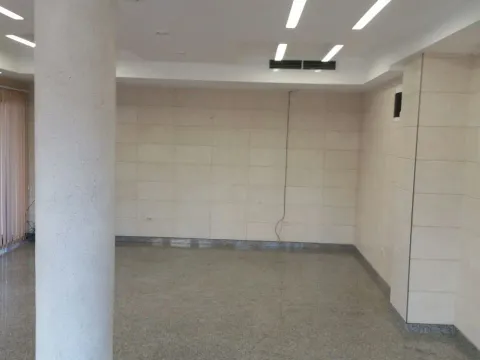 Izdavanje, poslovni prostor, 70m², Momišići, Podgorica - image 5