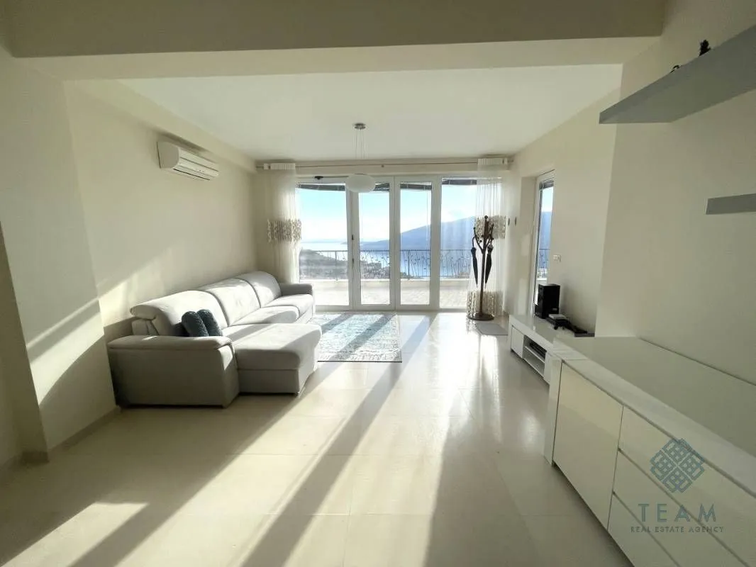 Prodaja, dvosoban stan, 156m², Topla, Herceg Novi