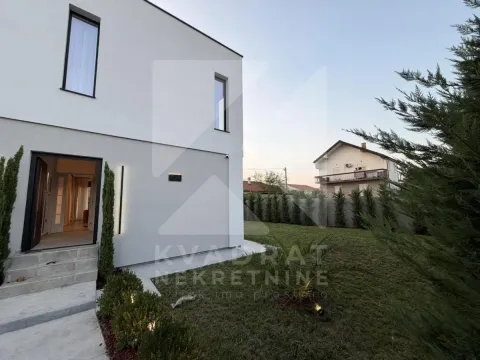 Prodaja, kuća, 225m², Gornja Gorica, Podgorica - image 6