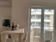 Izdavanje, garsonjera, 32m², Maslinjak, Budva - image 4