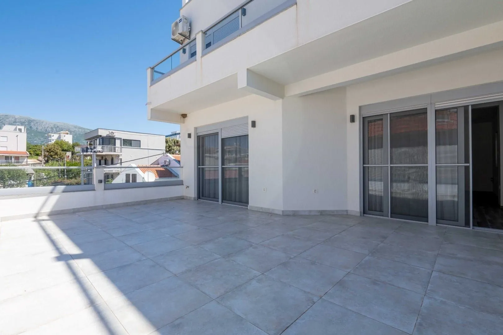 Sale, house, 272m², Utjeha, Bar