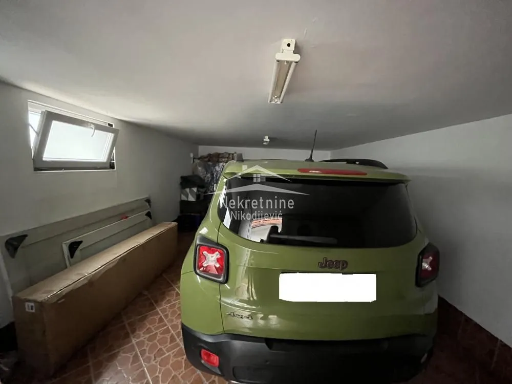 Rent, house, 220m², Savski Venac, Beograd