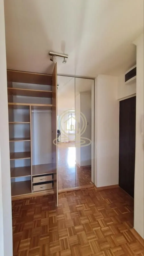 Izdavanje, dvosoban stan, 60m², Bulevar Oslobodjenja, Novi Sad Sve Podlokacije