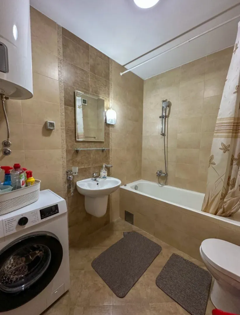 Izdavanje, dvosoban stan, 72m², Stari Aerodrom, Podgorica