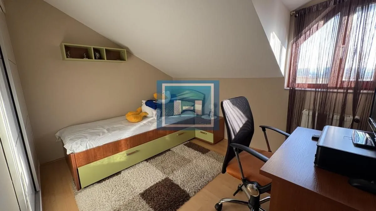 Prodaja, četvorosoban stan, 112m², Centar, Jagodina