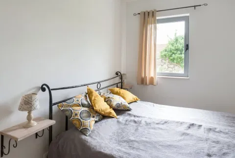 Prodaja, četvorosoban stan, 112m², Risan, Kotor - image 8