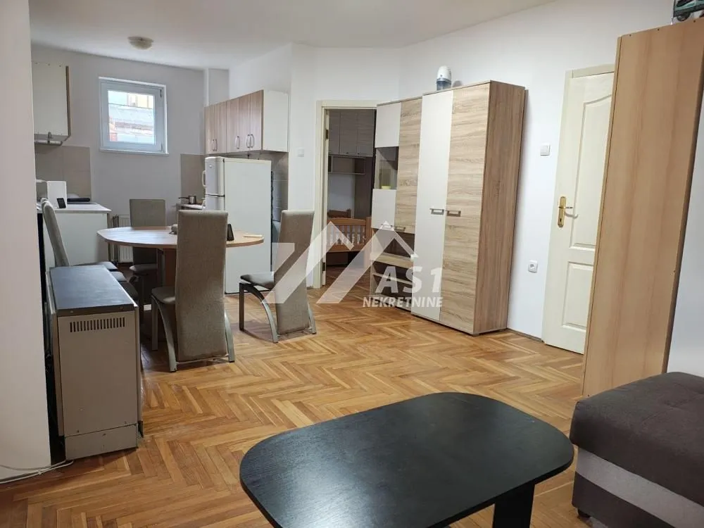 Izdavanje, dvosoban stan, 50m², Novi Sad Sve Podlokacije, Novi Sad