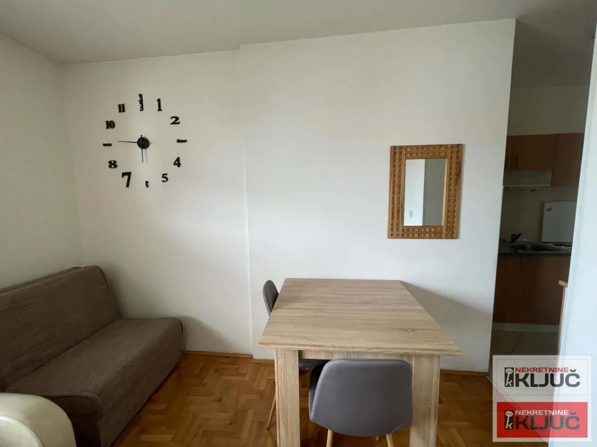 Izdavanje, garsonjera, 27m², Grbavica, Novi Sad Sve Podlokacije