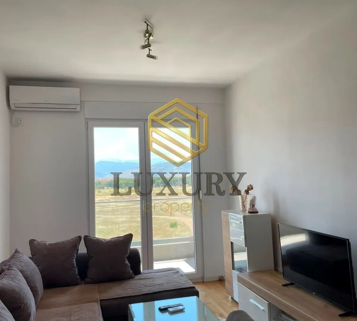 Rent, one bedroom apartment, 43m², Stari Aerodrom, Podgorica
