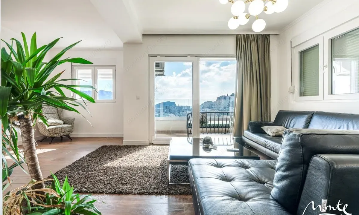 Prodaja, trosoban stan, 140m², Budva, Crna Gora