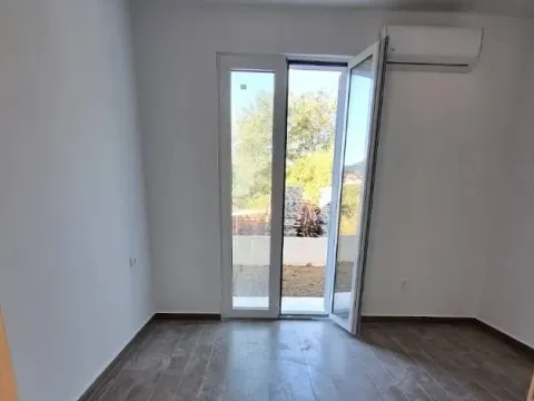 Prodaja, dvosoban stan, 68m², Đenovići, Herceg Novi - image 4