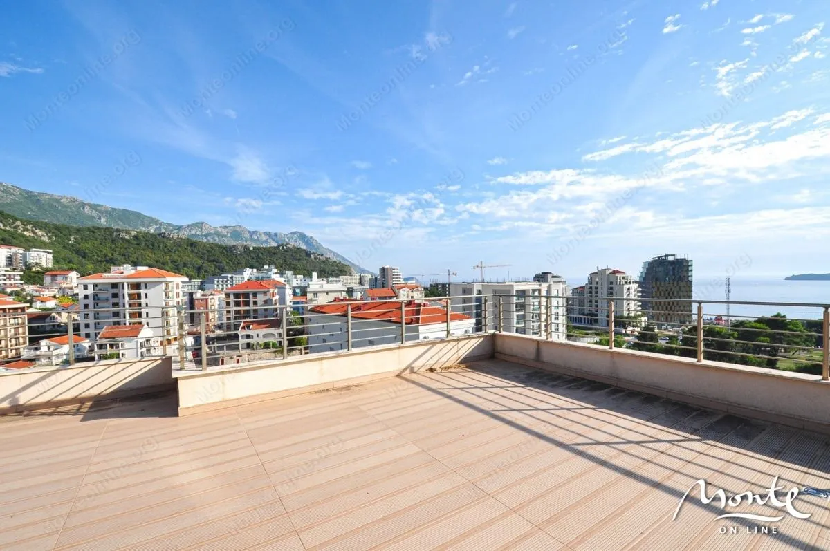 Sale, two bedroom apartment, 115m², Bečići, Budva