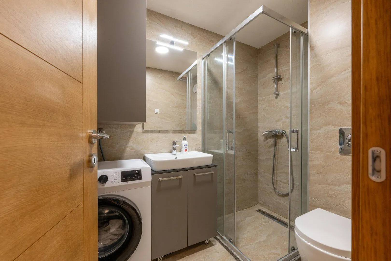 Sale, one bedroom apartment, 86m², Podkošljun, Budva