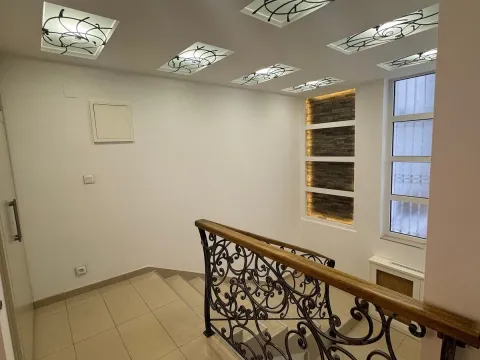 Rent, four bedroom apartment, 150m², Dedinje Sve Podlokacije, Beograd - image 12