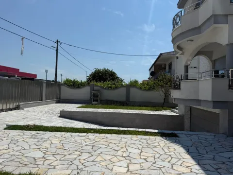 Sale, house, 320m², Podgorica, Crna Gora - image 9