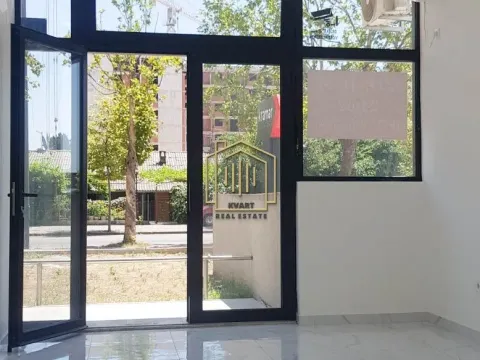 Rent, office space, 24m², Pobrežje, Podgorica - image 6