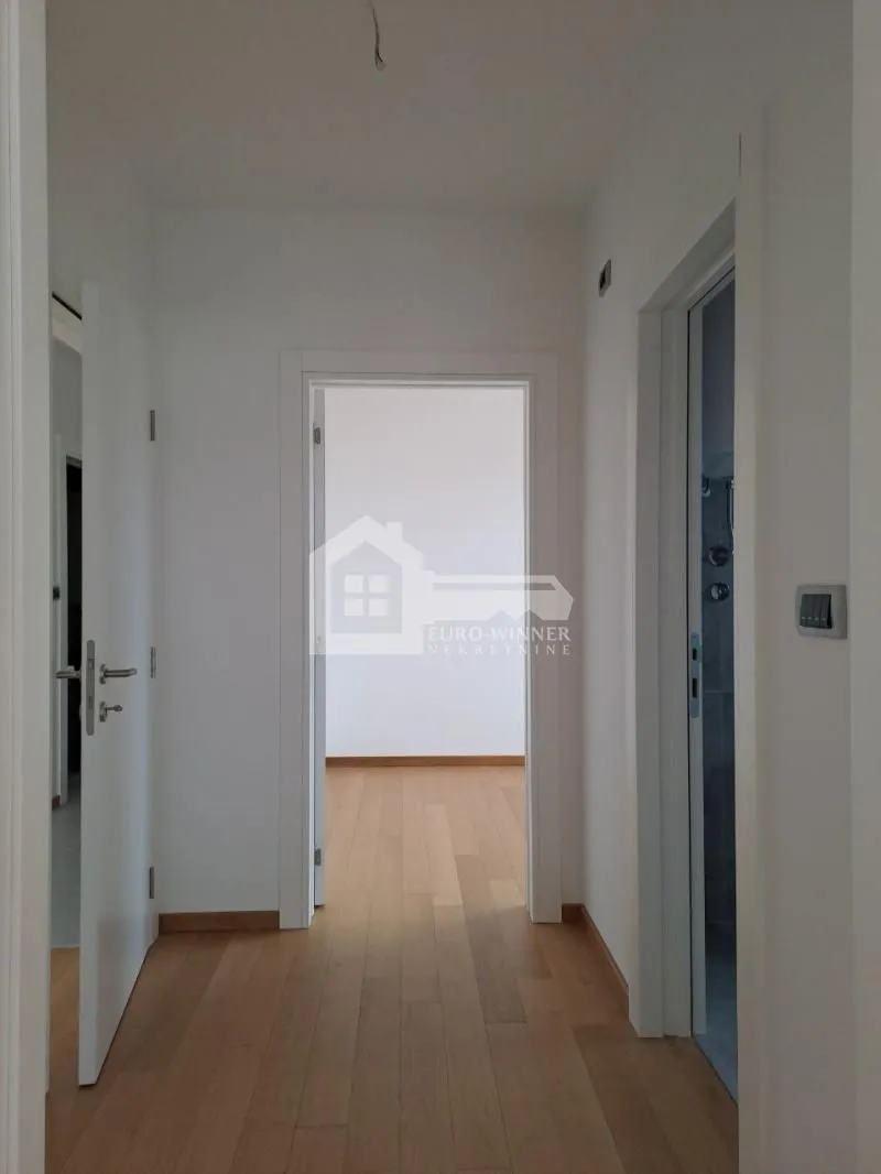 Prodaja, trosoban stan, 92m², Autokomanda, Voždovac Sve Podlokacije