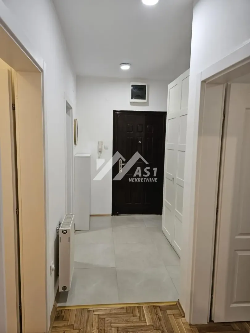 Izdavanje, dvosoban stan, 50m², Grbavica, Novi Sad Sve Podlokacije