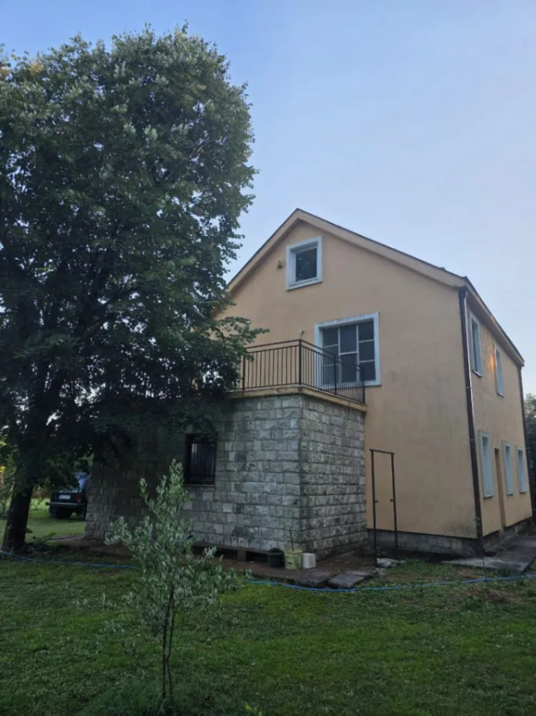 Prodaja, kuća, 200m², Danilovgrad, Crna Gora