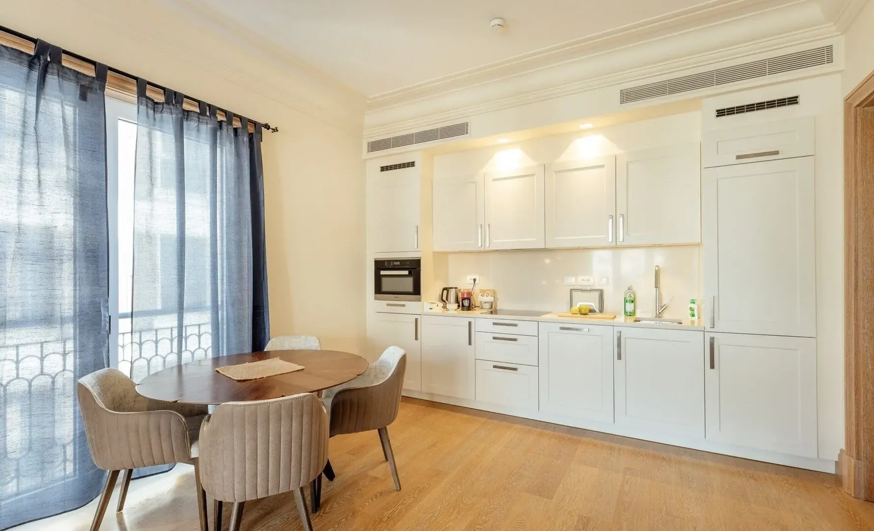 Rent, one bedroom apartment, 67m², Porto Montenegro, Tivat