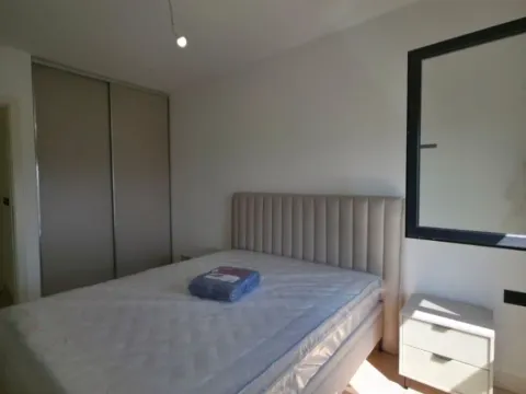 Izdavanje, dvosoban stan, 69m², Krivi Most, Podgorica - image 12