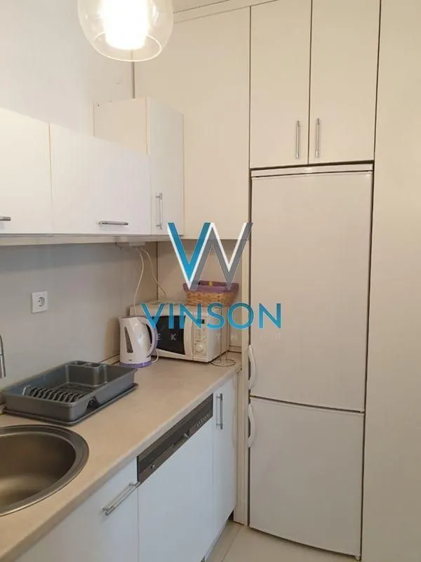 Izdavanje, jednosoban stan, 44m², Centar, Novi Sad