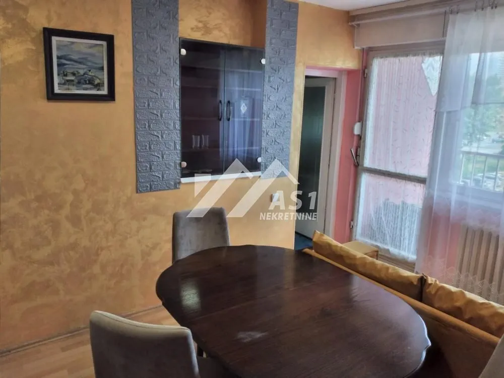 Izdavanje, trosoban stan, 63m², Novi Sad Sve Podlokacije, Novi Sad