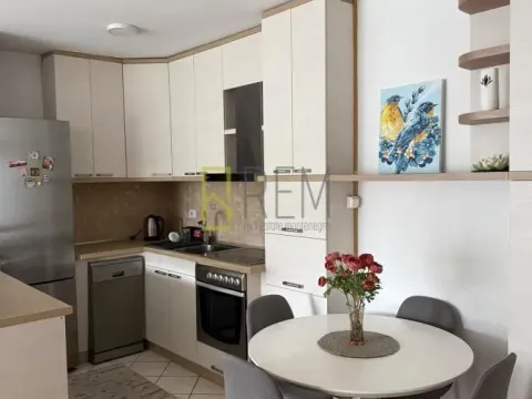 Prodaja, dvosoban stan, 56m², City Kvart, Podgorica - image 6