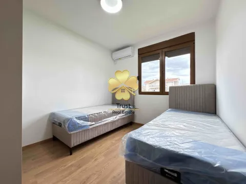 Izdavanje, kuća, 140m², Donja Gorica, Podgorica - image 12