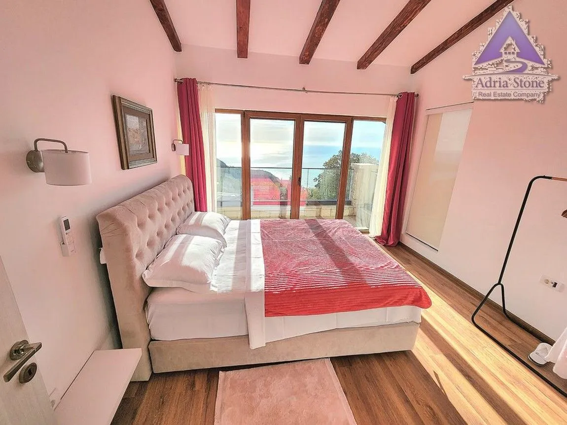 Sale, house, 199m², Kuljače, Budva