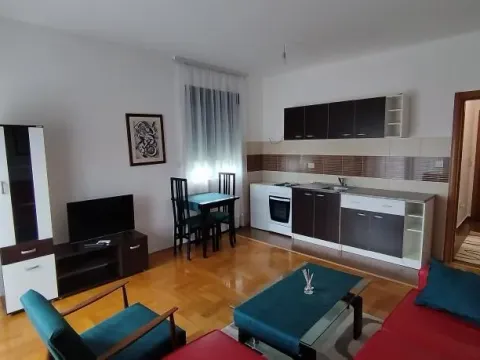 Izdavanje, stan, 30m², Vezirov Most, Podgorica - image 6