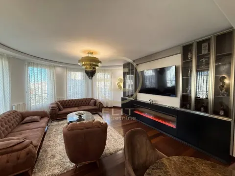 Izdavanje, stan, 116m², Socijalno, Novi Sad Sve Podlokacije - image 2