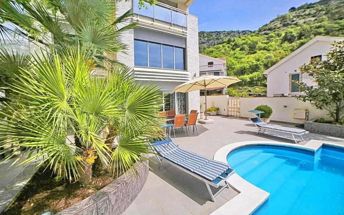 Sale, house, 300m², Budva, Crna Gora