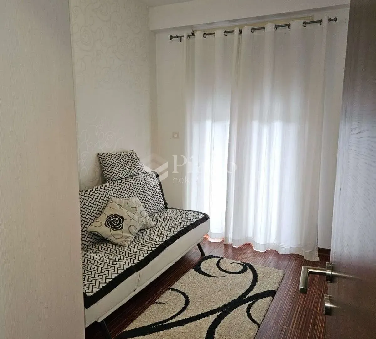 Rent, two bedroom apartment, 72m², Gorica C, Podgorica