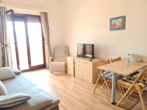 Sale, one bedroom apartment, 35m², Bečići, Budva - image 6