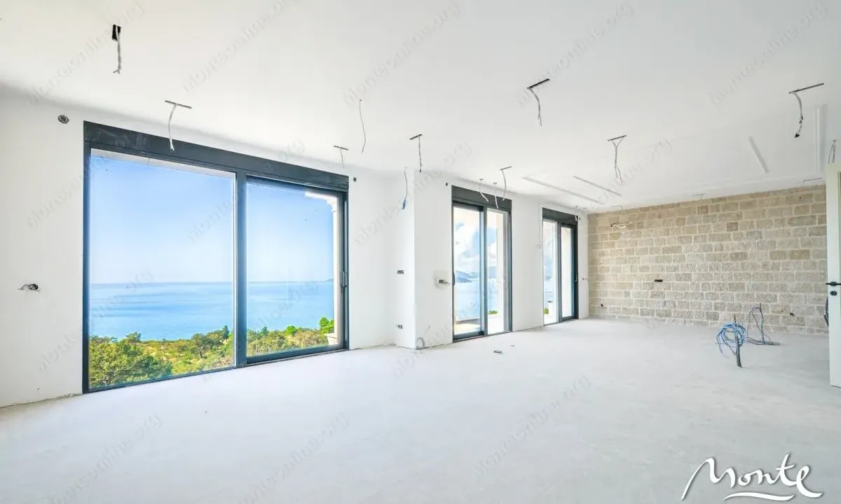 Prodaja, kuća, 261m², Reževići, Budva