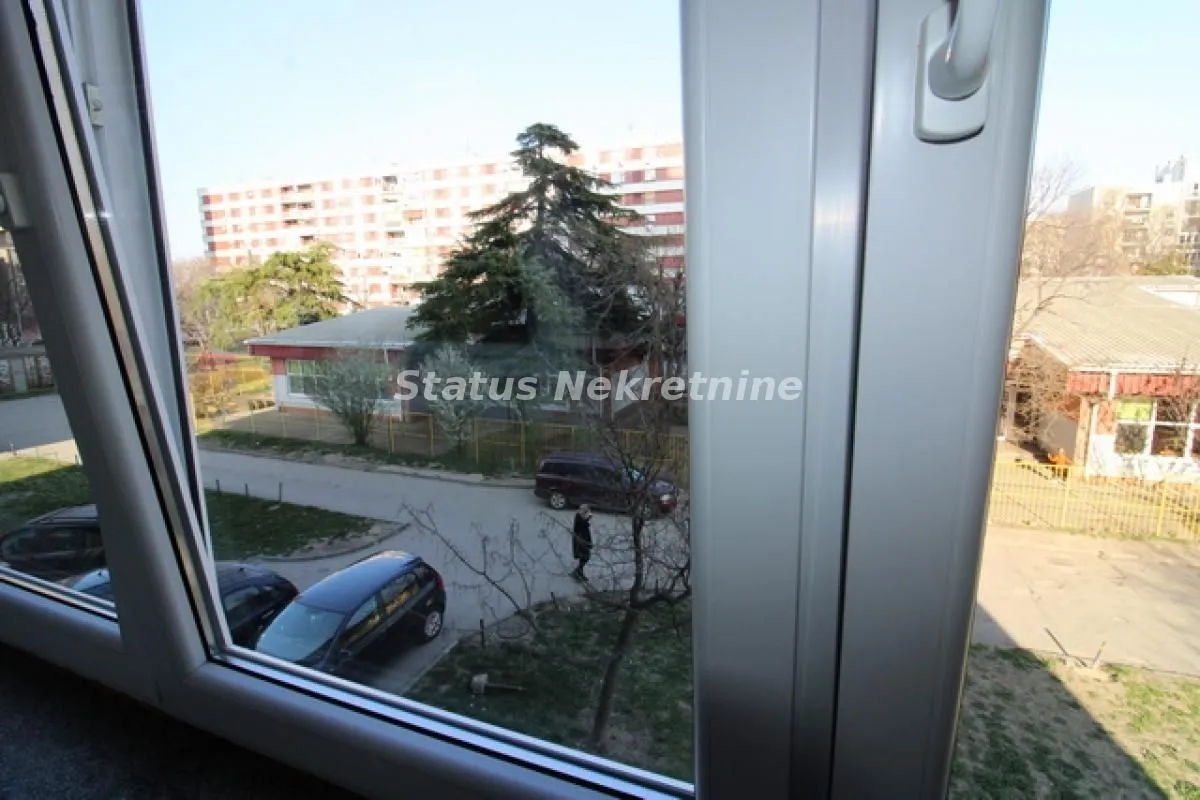 Prodaja, dvosoban stan, 63m², Bulevar Oslobodjenja, Novi Sad Sve Podlokacije