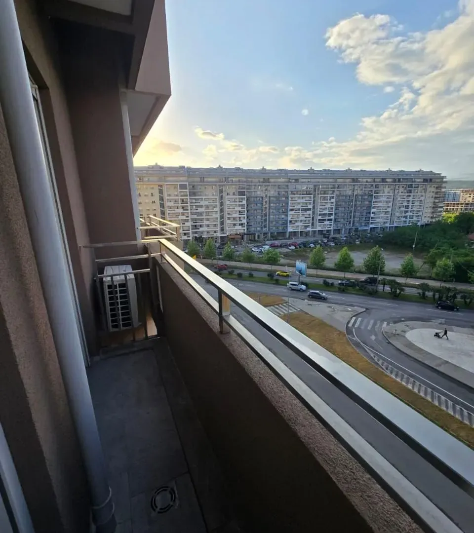 Izdavanje, jednosoban stan, 42m², Central Point, Podgorica