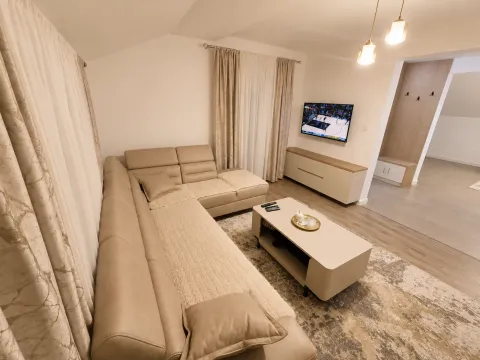 Izdavanje, dvosoban stan, 100m², Zabjelo, Podgorica - image 3