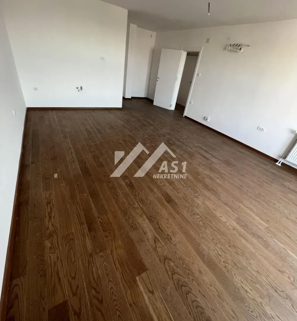 Prodaja, stan, 208m², Telep, Novi Sad Sve Podlokacije