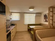 Izdavanje, dvosoban stan, 70m², Centar, Tivat - image 1