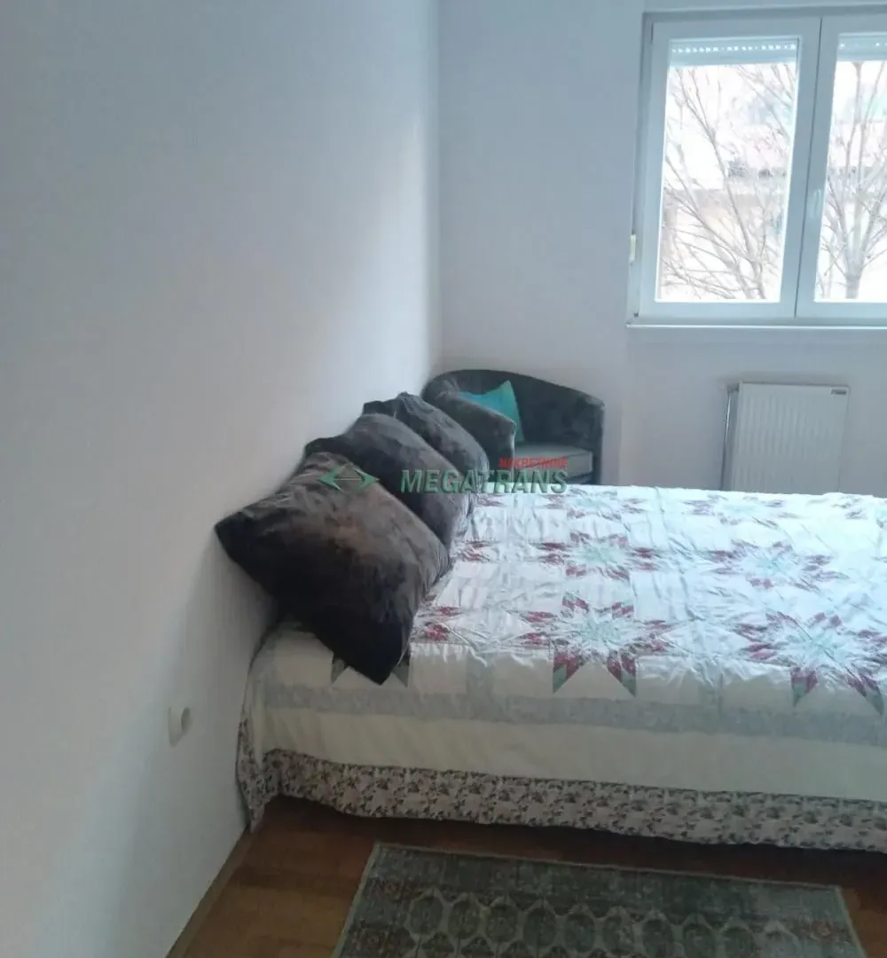 Izdavanje, dvosoban stan, 52m², Bulevar Oslobodjenja, Novi Sad Sve Podlokacije