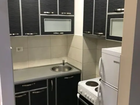 Rent, studio apartment, 30m², City Kvart, Podgorica - image 2