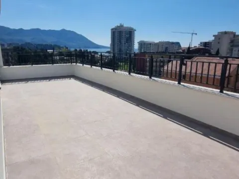 Rent, office space, 105m², Centar, Budva - image 11