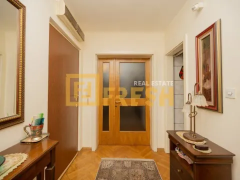 Prodaja, dvosoban stan, 81m², Preko Morače, Podgorica - image 17