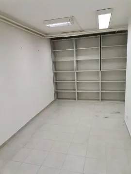 Izdavanje, poslovni prostor, 180m², Čukarica, Beograd - image 9