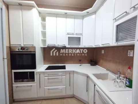 Prodaja, dvosoban stan, 67m², Centar, Zrenjanin - image 9