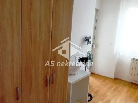 Rent, three bedroom apartment, 59m², Vračar Sve Podlokacije, Beograd - image 16