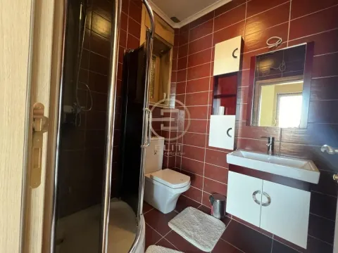 Izdavanje, kuća, 158m², Sremska Kamenica, Petrovaradin - image 23