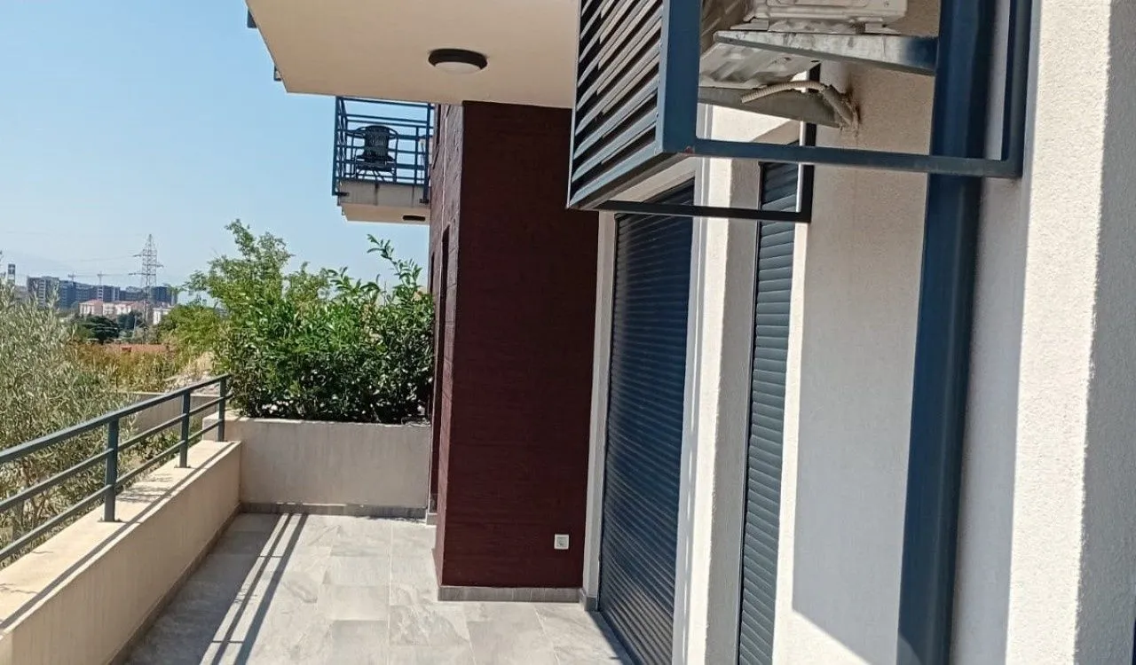 Izdavanje, dvosoban stan, 76m², Gorica C, Podgorica